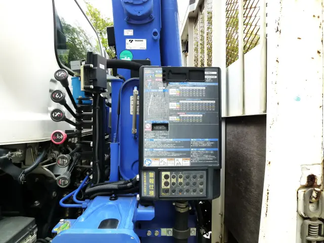 いすゞ フォワード 2RG-FRR90S2(2WD)の写真25