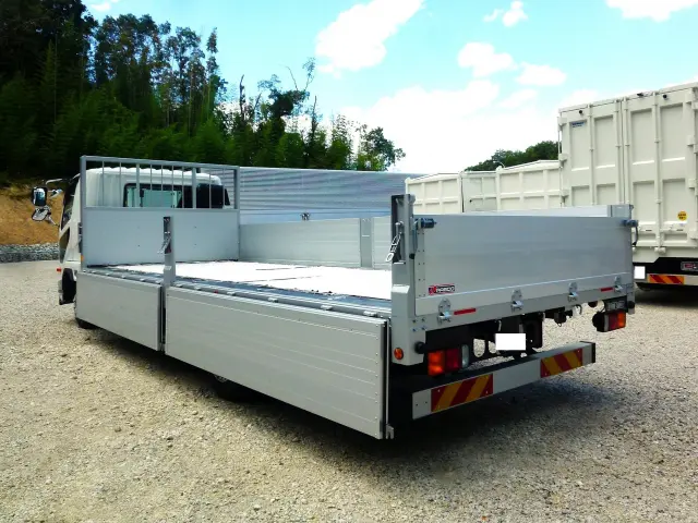 三菱 ファイター 2KG-FK65F(2WD)の写真20