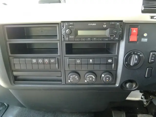 三菱 ファイター 2KG-FK62F(2WD)の写真28