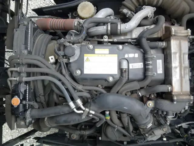 いすゞ フォワード 2RG-FRR90T2(2WD)の写真18