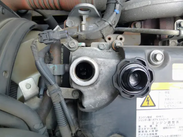 いすゞ フォワード 2RG-FRR90T2(2WD)の写真19