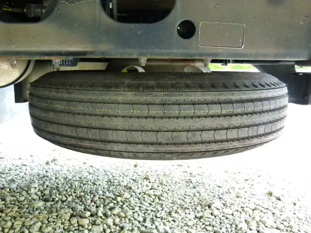 いすゞ フォワード 2RG-FRR90T2(2WD)の写真30