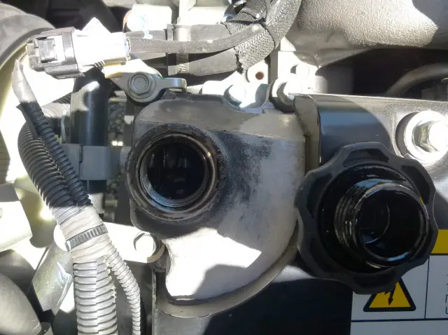 いすゞ フォワード 2RG-FRR90S4(2WD)の写真31