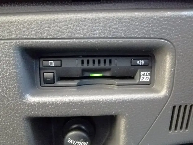 いすゞ フォワード 2RG-FRR90S4(2WD)の写真40