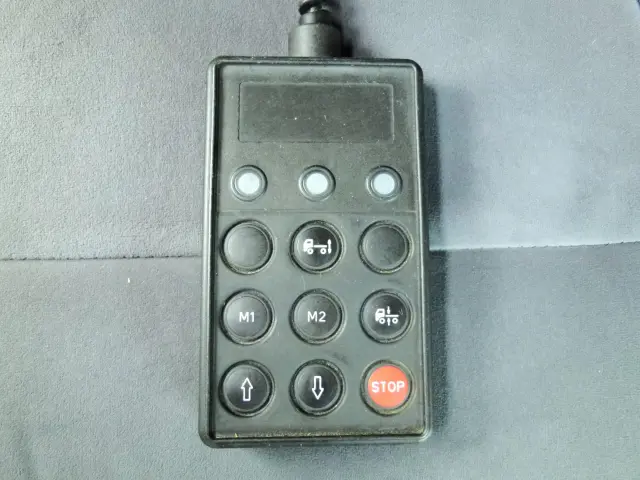 いすゞ フォワード 2PG-FRR90T2(2WD)の写真32