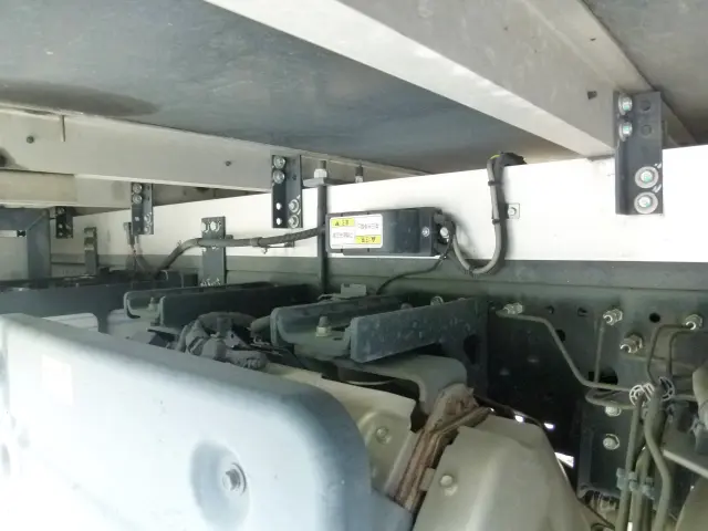 いすゞ フォワード 2PG-FRR90T2(2WD)の写真35