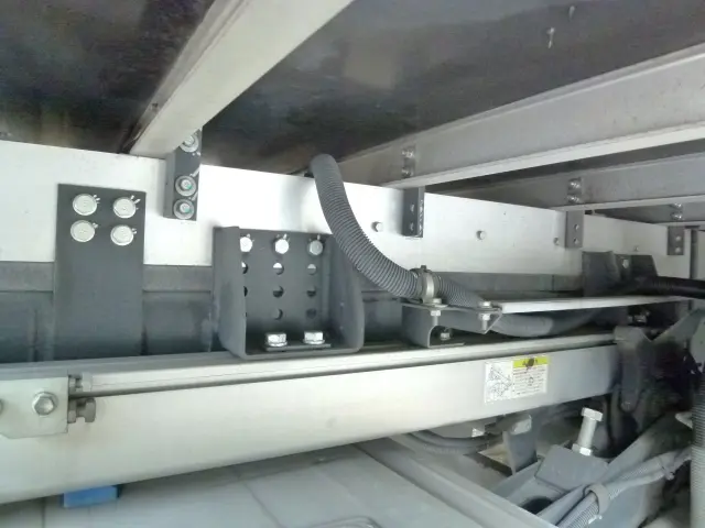 いすゞ フォワード 2PG-FRR90T2(2WD)の写真36