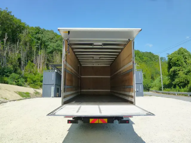 日野 レンジャー 2KG-FD2ABA(2WD)の写真10