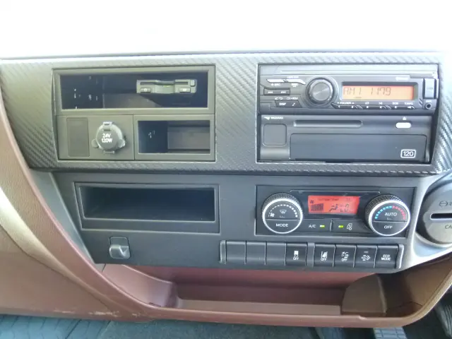日野 レンジャー 2KG-FD2ABA(2WD)の写真25