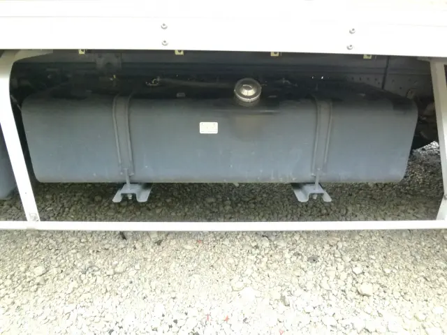 いすゞ フォワード 2RG-FRR90S2(2WD)の写真25