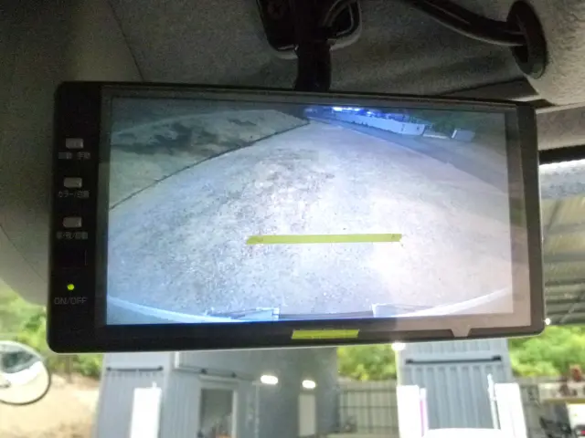 いすゞ フォワード 2RG-FRR90S2(2WD)の写真32