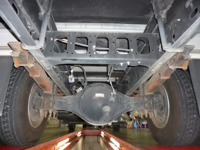 いすゞ フォワード 2RG-FRR90S2(2WD)の写真33