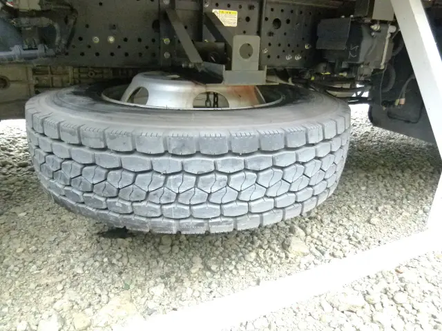 いすゞ フォワード 2RG-FRR90S2(2WD)の写真34