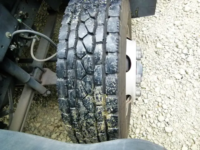いすゞ フォワード 2RG-FRR90S2(2WD)の写真39