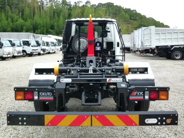 三菱 ファイター 2KG-FK72F(2WD)の写真5
