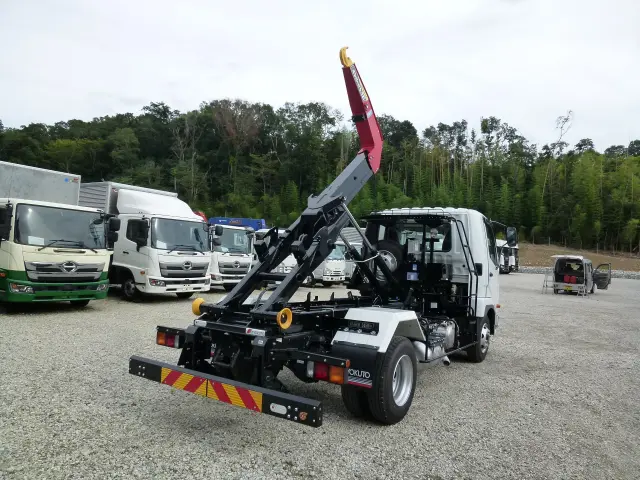 三菱 ファイター 2KG-FK72F(2WD)の写真10