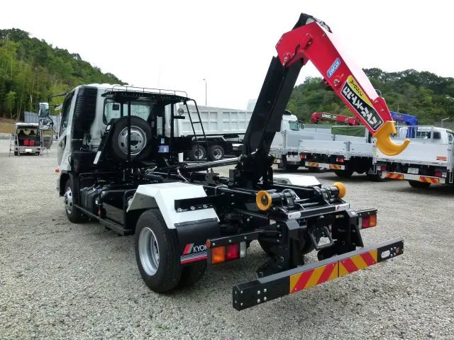 三菱 ファイター 2KG-FK72F(2WD)の写真16