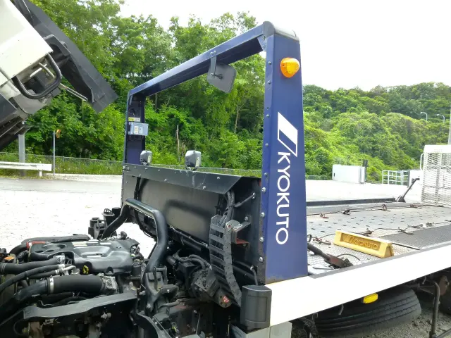 いすゞ エルフ TRG-NPR85AN(2WD)の写真8