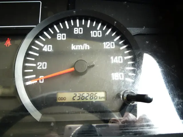 いすゞ エルフ TRG-NPR85AN(2WD)の写真32