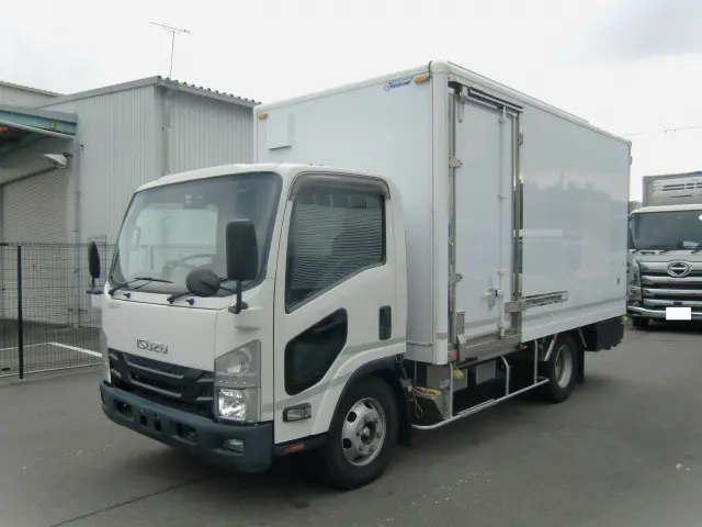 いすゞ エルフ 2RG-NPR88YN(2WD)の写真1