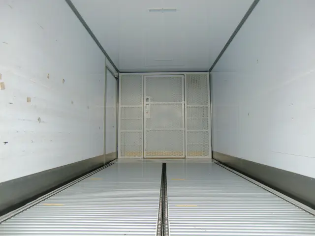 いすゞ エルフ 2RG-NPR88YN(2WD)の写真14