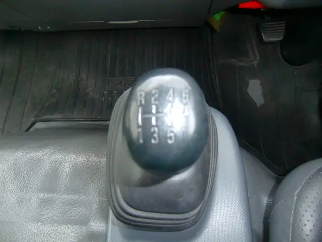 いすゞ エルフ 2RG-NPR88YN(2WD)の写真27