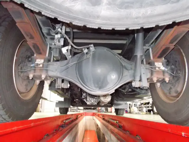 いすゞ エルフ 2RG-NPR88YN(2WD)の写真31