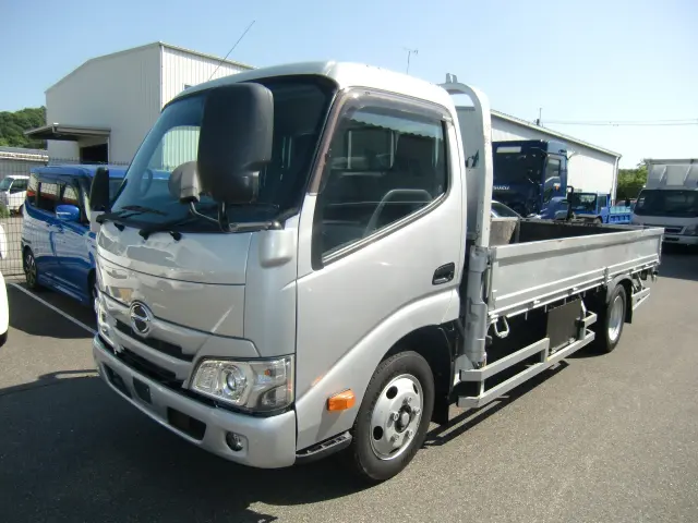日野 デュトロ 2RG-XZC655N(2WD)の写真1