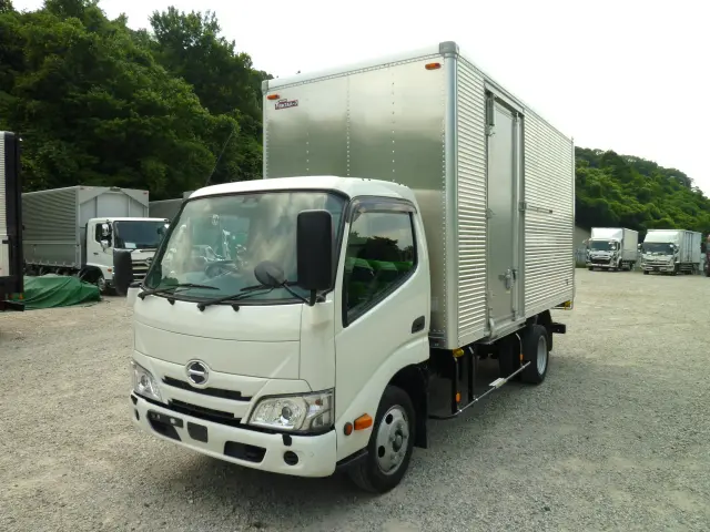 日野 デュトロ 2RG-XZC655M(2WD)の写真1