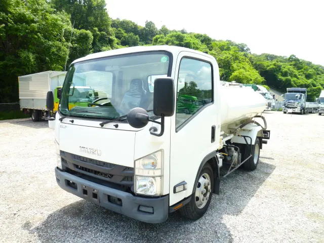 いすゞ エルフ TPG-NPR85N(2WD)の写真1