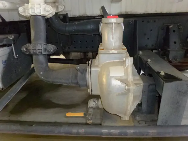 いすゞ エルフ TPG-NPR85N(2WD)の写真23