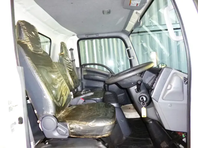 いすゞ エルフ TPG-NPR85N(2WD)の写真31