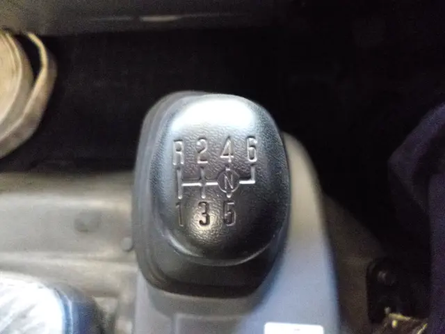 いすゞ エルフ TPG-NPR85N(2WD)の写真34