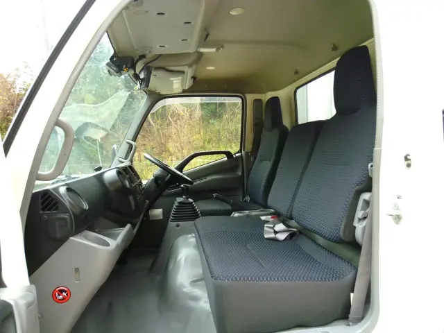 日野 デュトロ 2RG-XZU712M(2WD)の写真37