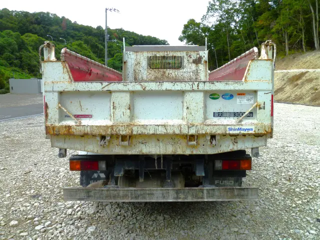 三菱 キャンター 2PG-FBA60(2WD)の写真5