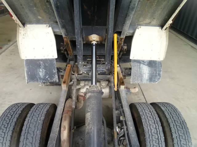 三菱 キャンター 2PG-FBA60(2WD)の写真19