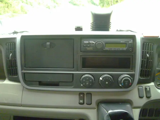 三菱 キャンター 2PG-FBA60(2WD)の写真27