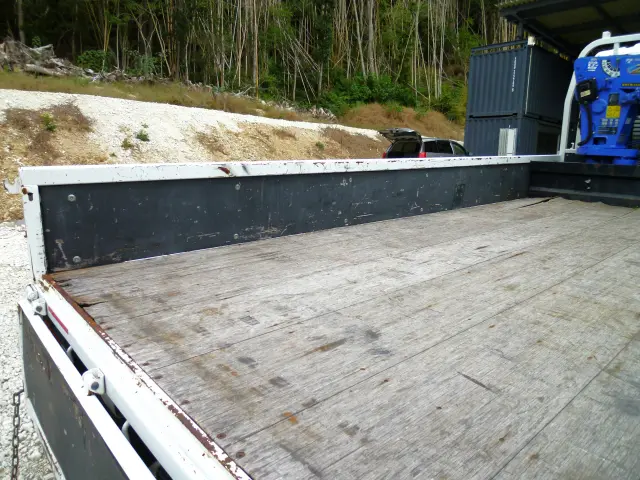 いすゞ エルフ 2RG-NPR88AR(2WD)の写真11