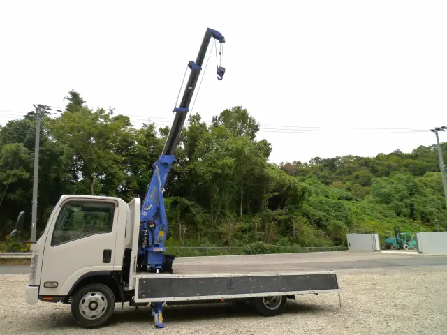 いすゞ エルフ 2RG-NPR88AR(2WD)の写真16