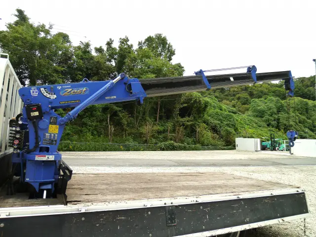 いすゞ エルフ 2RG-NPR88AR(2WD)の写真17