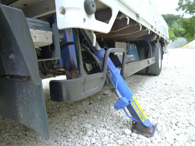 いすゞ エルフ 2RG-NPR88AR(2WD)の写真19