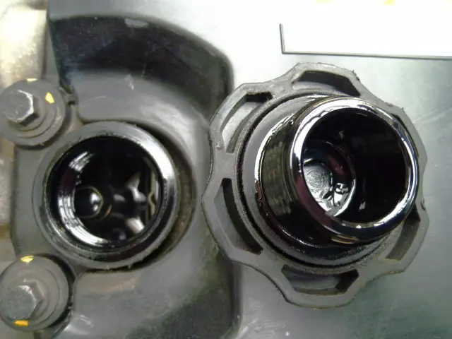 いすゞ エルフ 2RG-NPR88AR(2WD)の写真24