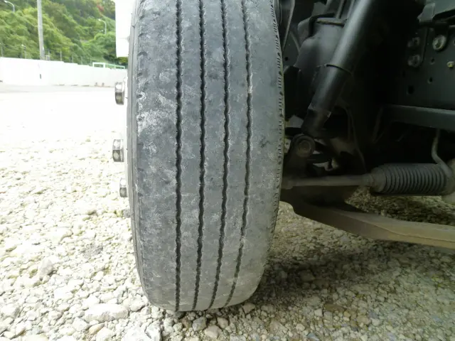 いすゞ エルフ 2RG-NPR88AR(2WD)の写真38