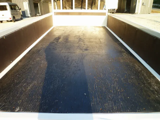 トヨタ ダイナ 2RG-XZU605(2WD)の写真11