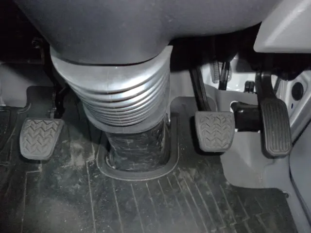 日野 デュトロ 2DG-GDY231M(2WD)の写真32