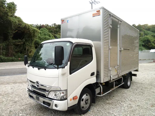 日野 デュトロ 2RG-XZU655M(2WD)の写真1