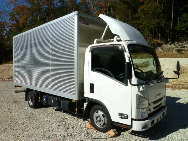 いすゞ エルフ 2RG-NLR88AN(2WD)の写真3