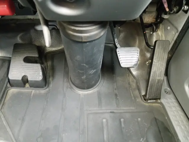 いすゞ エルフ 2RG-NLR88AN(2WD)の写真24