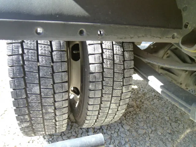 いすゞ エルフ 2RG-NLR88AN(2WD)の写真36