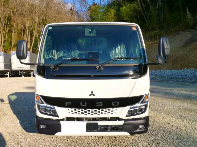 三菱 キャンター 2RG-FBA60(2WD)の写真2